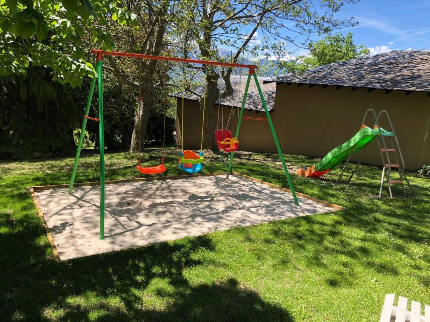 EnveitgCerdanya En Familia Montana Park公寓 外观 照片